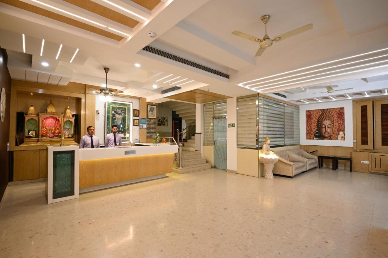 Hotel Baba Deluxe Near New Delhi Railway Station And City Center -By Rcg Hotels Exteriör bild