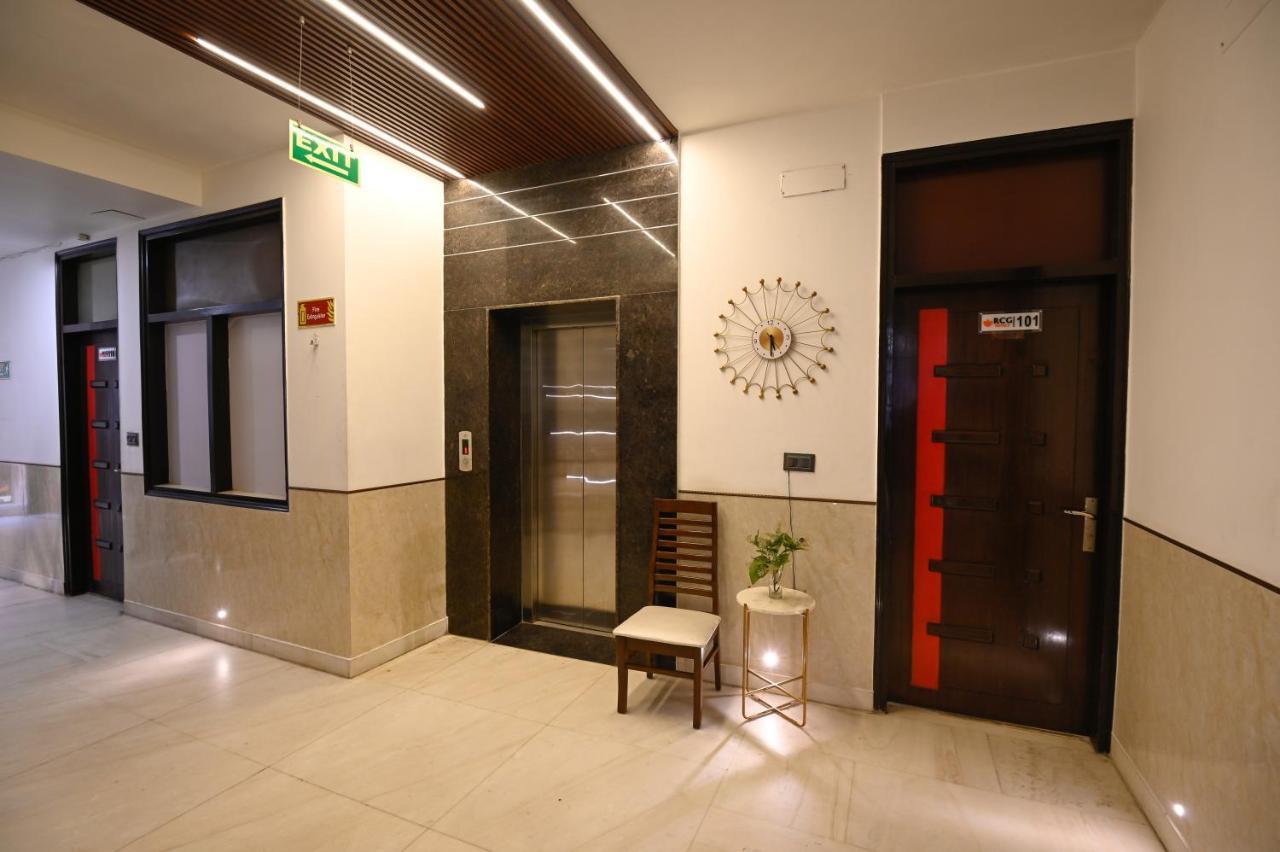 Hotel Baba Deluxe Near New Delhi Railway Station And City Center -By Rcg Hotels Exteriör bild