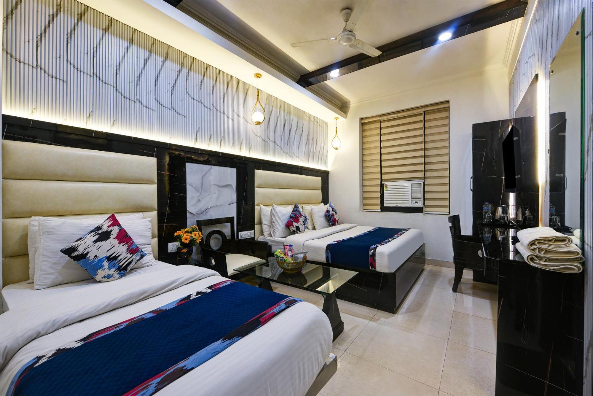 Hotel Baba Deluxe Near New Delhi Railway Station And City Center -By Rcg Hotels Exteriör bild